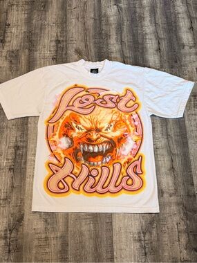 White Lost Hills “Firey Demon” Tee size Med NWOT